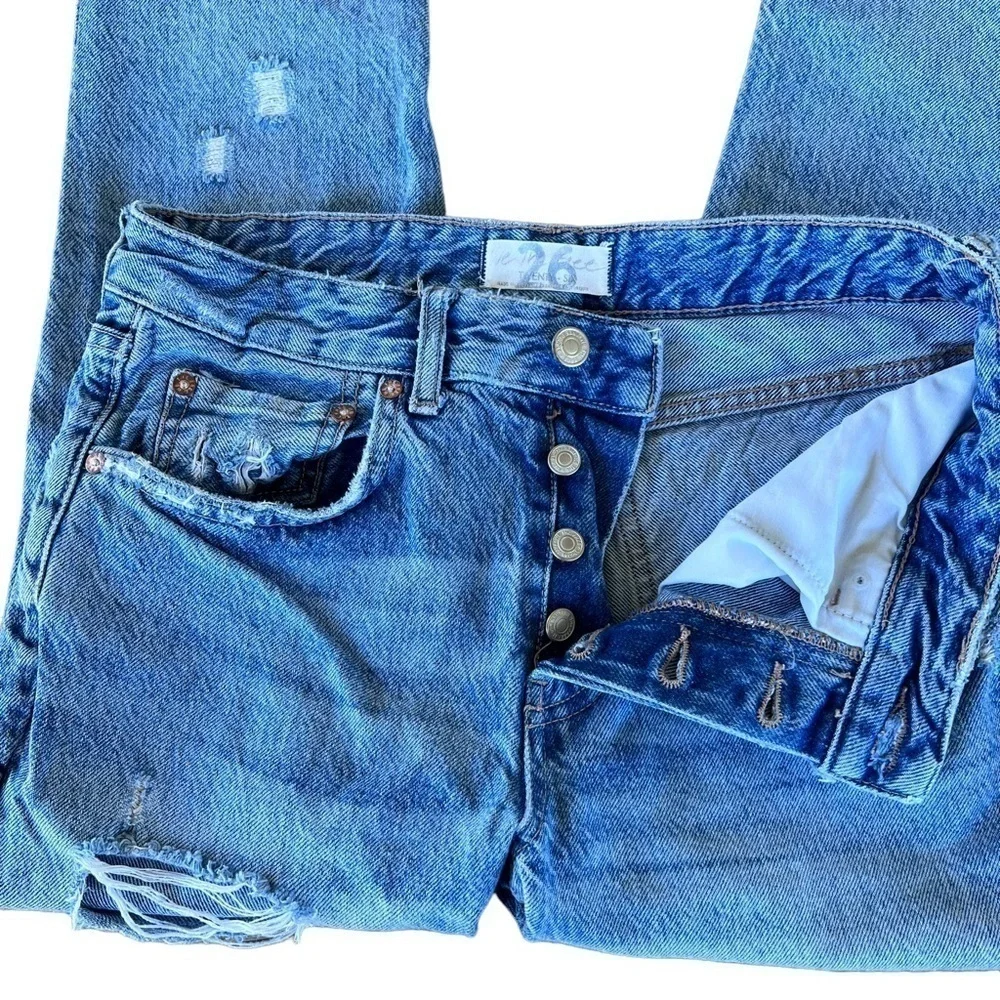Free People We The Free Good Times Distressed Relaxed Jeans Size 26 Frayed Hem